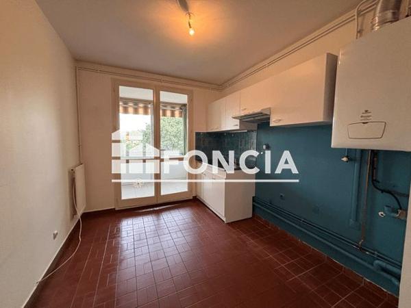 Location Appartement 2 pièces 52.2 m² - 87 FAUBOURG CONDAMINES Cavaillon 84300