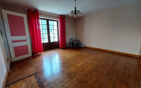 Maison à vendre    4 pièces •  Noyers-sur-Cher