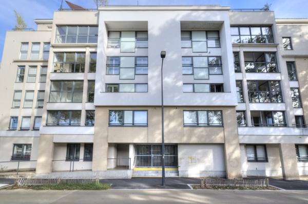 Quatre pièces avec loggia