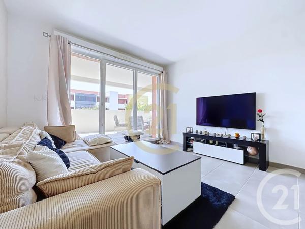 Appartement F3 à vendre  3 pièces - 61,16 m 2   ISTRES  - 13