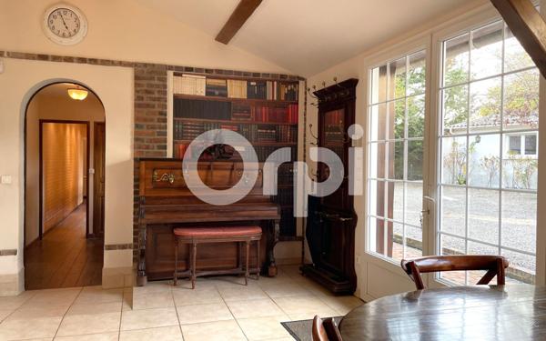 Maison à vendre    6 pièces •  Marcilly-la-Campagne