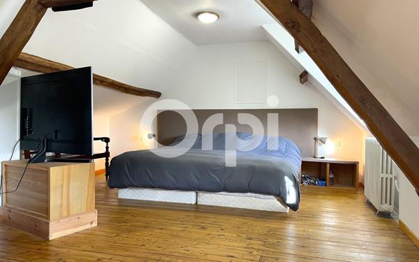 Maison à vendre    6 pièces •  Marcilly-la-Campagne