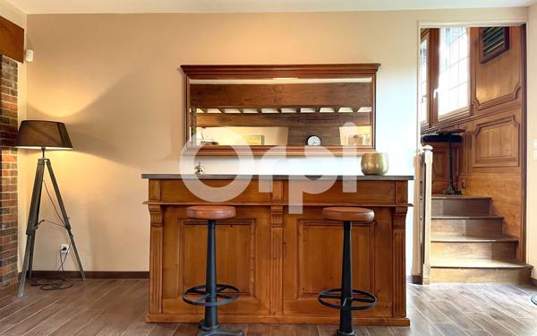 Maison à vendre    6 pièces •  Marcilly-la-Campagne