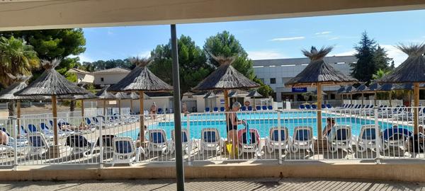 À Vendre : Appartement En Rez-de-jardin - Type 2 à 400m De La Plage De L'argentière