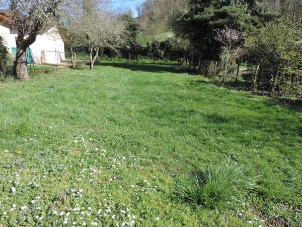 Dpt Ain (01), à vendre JOURNANS, terrain constructible non viabilisé de 362 m²