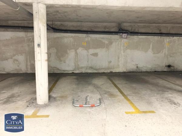 Parking à louer Tours (37000)