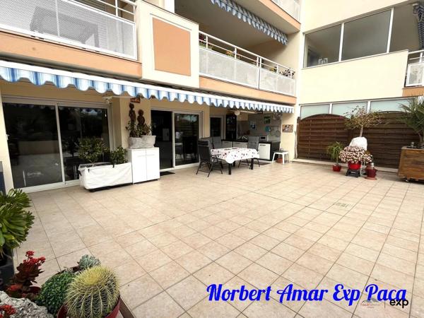 Appartement de Standing, Emplacement idéal, tout à pied : mer, plage, commerces.  avec Terrasse et Jardin Suspendu