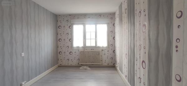 Maison de ville à louer à Villaines-la-Gonais dans la Sarthe (72400), ref : 443   
centre bourg