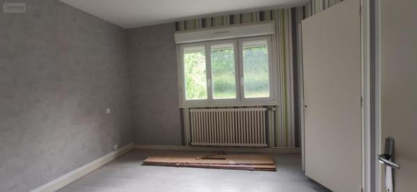 Maison de ville à louer à Villaines-la-Gonais dans la Sarthe (72400), ref : 443   
centre bourg