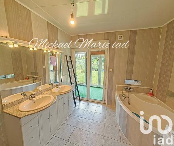 Maison 7 pièces de 188 m² à Magalas (34480)