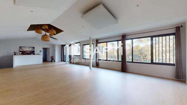 MAISON D EXCEPTION 6 CHAMBRES CHARME ET AUTHENTICITE PARC PAYSAGE