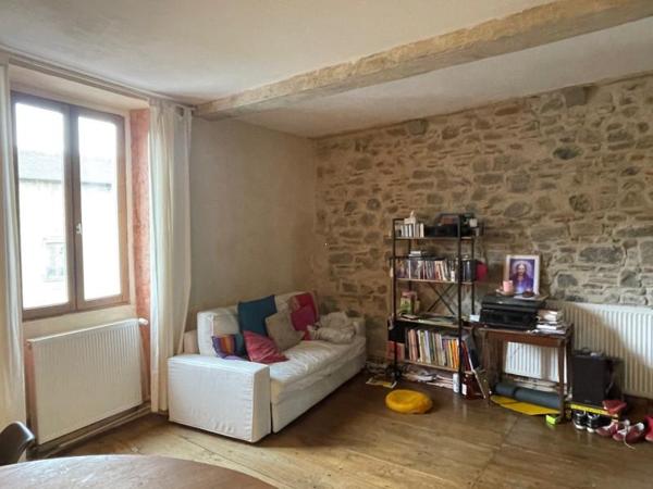 Appartement - Oloron-sainte-marie - Réf.:205286 OLORON CENTRE-VILLE - BEL APPARTEMENT T3 AU CHARME DE L' ANCIEN AVEC JARDIN PRIVATIF ET PARKING PRIVE -
