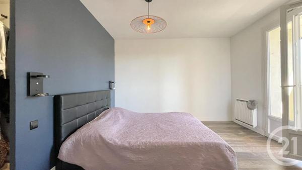 Maison à vendre  5 pièces - 117,40 m 2   AIMARGUES  - 30