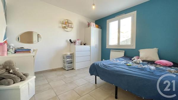 Maison à vendre  5 pièces - 117,40 m 2   AIMARGUES  - 30