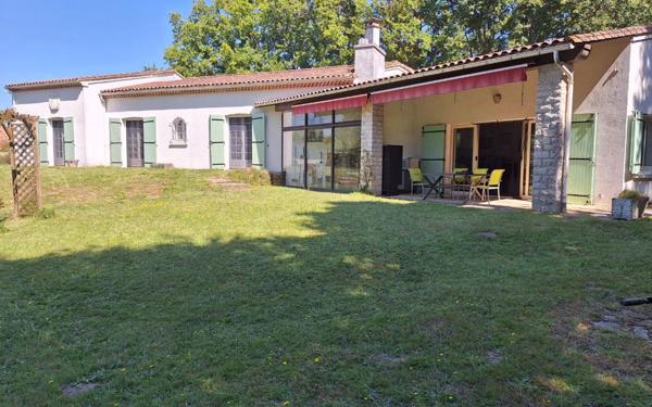 Maison à vendre    6 pièces • 203,84 m2 Étaules