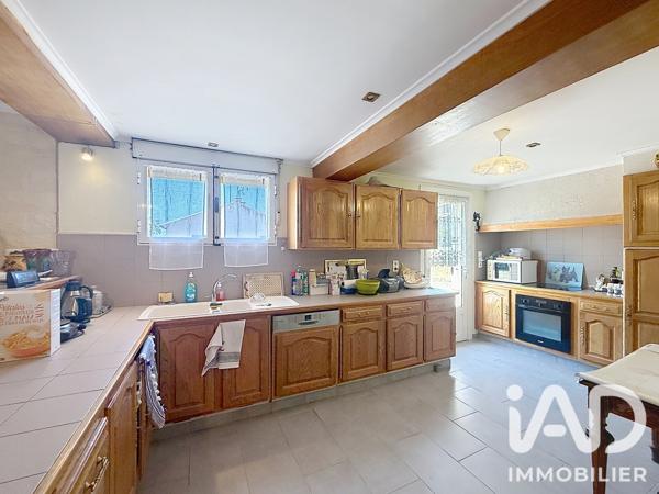 Maison à vendre 4 pièces 154 m² Châteaurenard