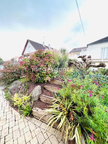 Maison à VIRE NORMANDIE, 14500 - 9 pièces 174m²