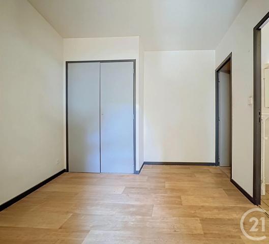 Appartement à vendre  4 pièces - 64,84 m 2   PAMIERS  - 09
