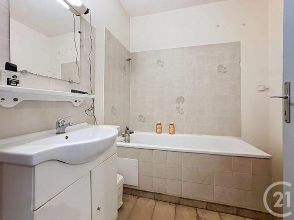 Appartement à vendre  4 pièces - 64,84 m 2   PAMIERS  - 09