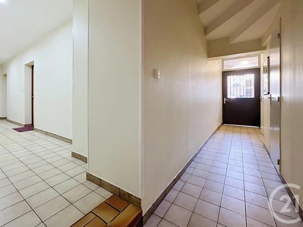 Appartement à vendre  4 pièces - 64,84 m 2   PAMIERS  - 09