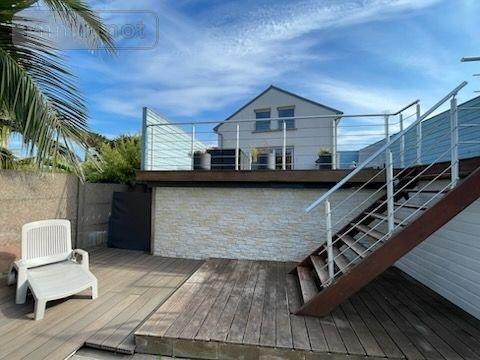 Maison à vendre à Trégastel dans les Côtes-d'Armor (22730), ref : 420   
Centre-ville