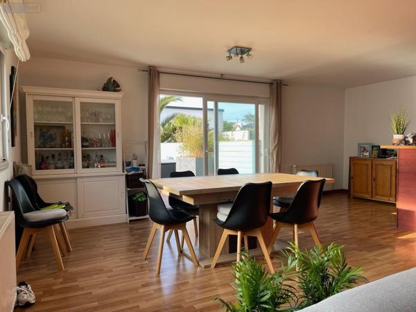 Maison à vendre à Trégastel dans les Côtes-d'Armor (22730), ref : 420   
Centre-ville