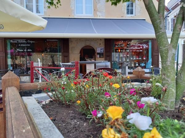 BONNEVAL CENTRE CESSION FONDS DE COMMERCE DE RESTAURANT/PIZZERIA/CREPERIE