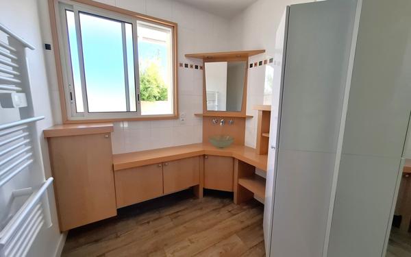 Maison à vendre    5 pièces •  Médis