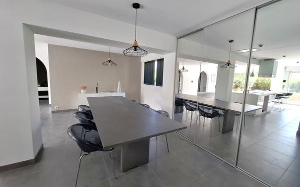 Maison à vendre    5 pièces •  Médis