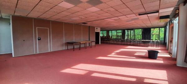 Domaine hôtelier rare entre La Rochelle et Niort, foncier exceptionnel avec parc arboré