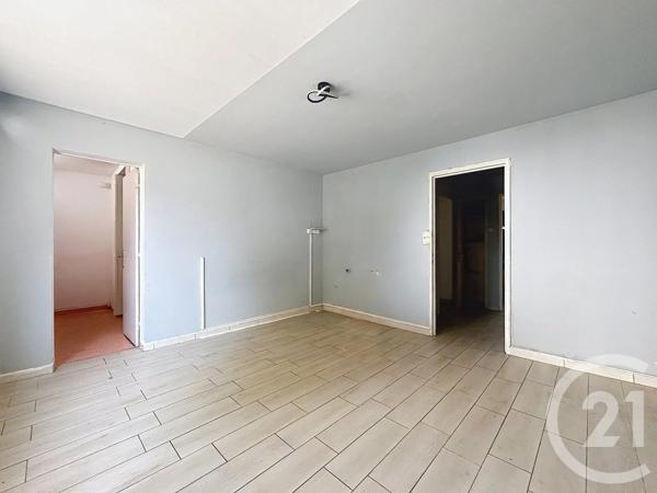 Appartement F3 à vendre  3 pièces - 60,61 m 2   PERPIGNAN  - 66