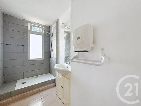 Appartement F3 à vendre  3 pièces - 60,61 m 2   PERPIGNAN  - 66
