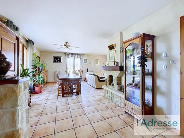 Maison T4 plain-pied avec piscine et sous-sol - Bruguières 31150