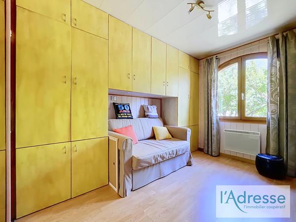 Maison T4 plain-pied avec piscine et sous-sol - Bruguières 31150