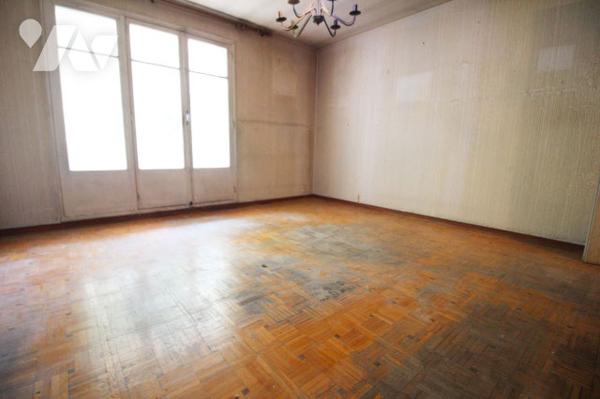 Appartement T3 de 68m2 (Carrez) complètement à rénover, quartier Saint-Just / Malpassé (13e)