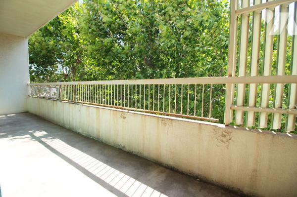 Appartement T3 de 68m2 (Carrez) complètement à rénover, quartier Saint-Just / Malpassé (13e)