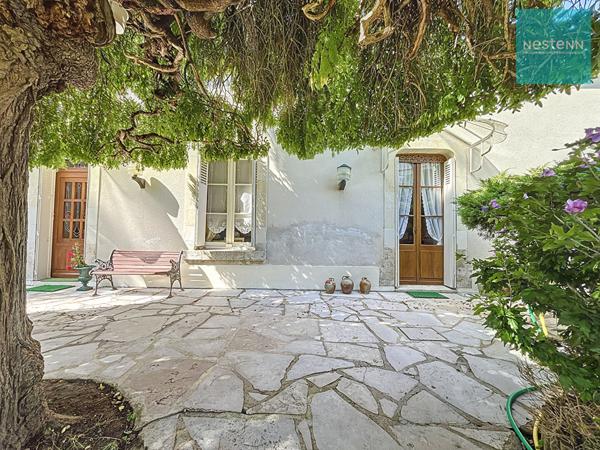 Maison de charme dans le centre de Montrichard Val De Cher 8 pièce(s) 190 m2