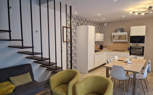 Immeuble à vendre    9 pièces •  Châteaubriant