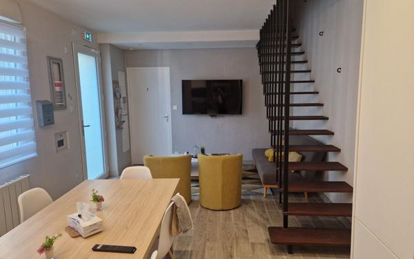 Immeuble à vendre    9 pièces •  Châteaubriant