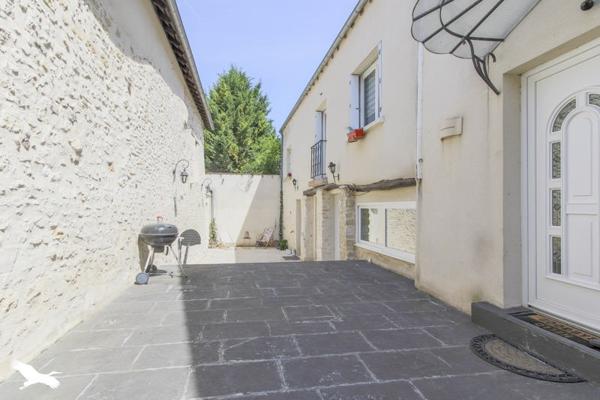 Maison à vendre 315 100 € Mantes-la-Ville 5 p 157 m² DPE C