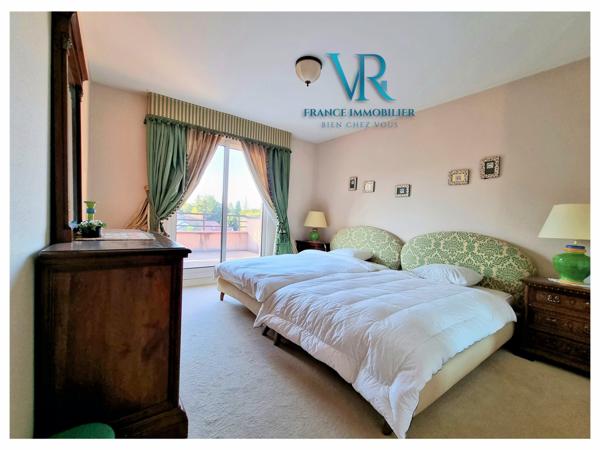 Prévessin-Moëns (01280) APPARTEMENT DE PRESTIGE EN ATTIQUE – VUE PANORAMIQUE SUR LES ALPES ET LE JURA – PREVESSIN-MOENS (01280)