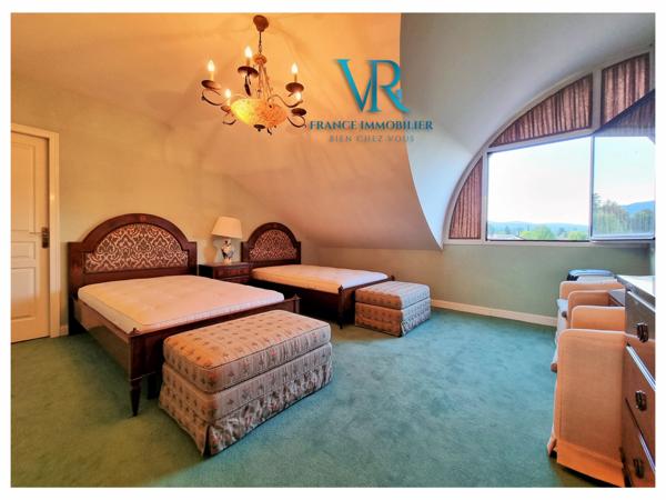 Prévessin-Moëns (01280) APPARTEMENT DE PRESTIGE EN ATTIQUE – VUE PANORAMIQUE SUR LES ALPES ET LE JURA – PREVESSIN-MOENS (01280)