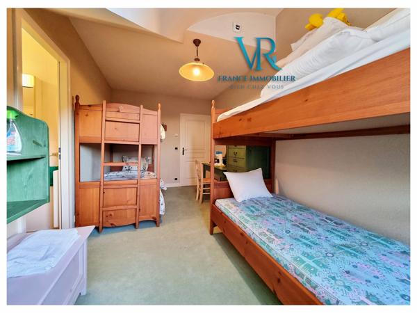 Prévessin-Moëns (01280) APPARTEMENT DE PRESTIGE EN ATTIQUE – VUE PANORAMIQUE SUR LES ALPES ET LE JURA – PREVESSIN-MOENS (01280)