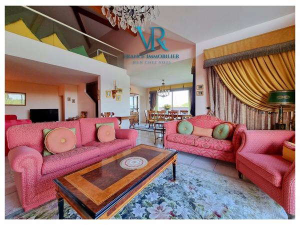 Prévessin-Moëns (01280) APPARTEMENT DE PRESTIGE EN ATTIQUE – VUE PANORAMIQUE SUR LES ALPES ET LE JURA – PREVESSIN-MOENS (01280)