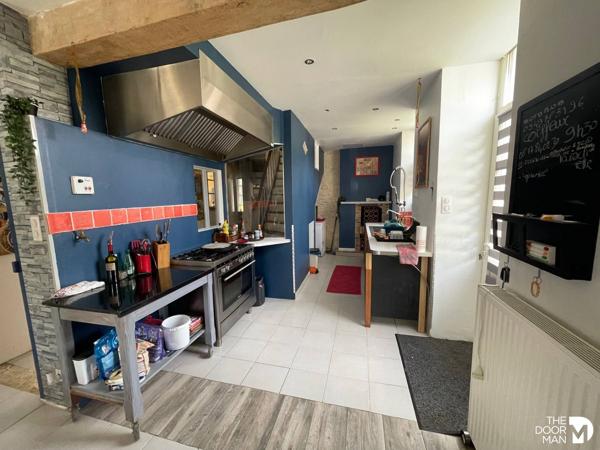 Maison - À vendre - 246 m² - LE VANNEAU-IRLEAU | The Door Man
