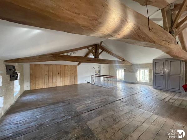 Maison - À vendre - 246 m² - LE VANNEAU-IRLEAU | The Door Man