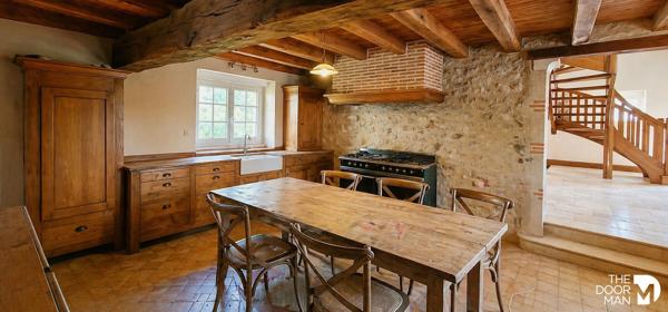Propriété - À vendre - 367 m² - MONT-PRES-CHAMBORD | The Door Man