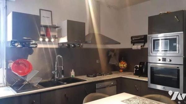 ST PIERRE SUR DIVES-PROCHE ECOLE ET PLACE DU MARCHE