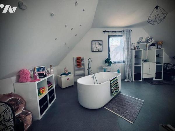 ST PIERRE SUR DIVES-PROCHE ECOLE ET PLACE DU MARCHE