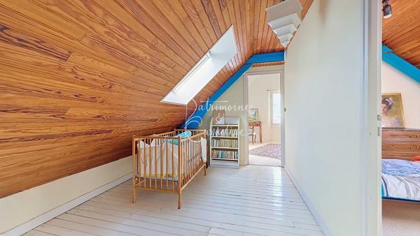 Vaste demeure bourgeoise place Jean XXIII